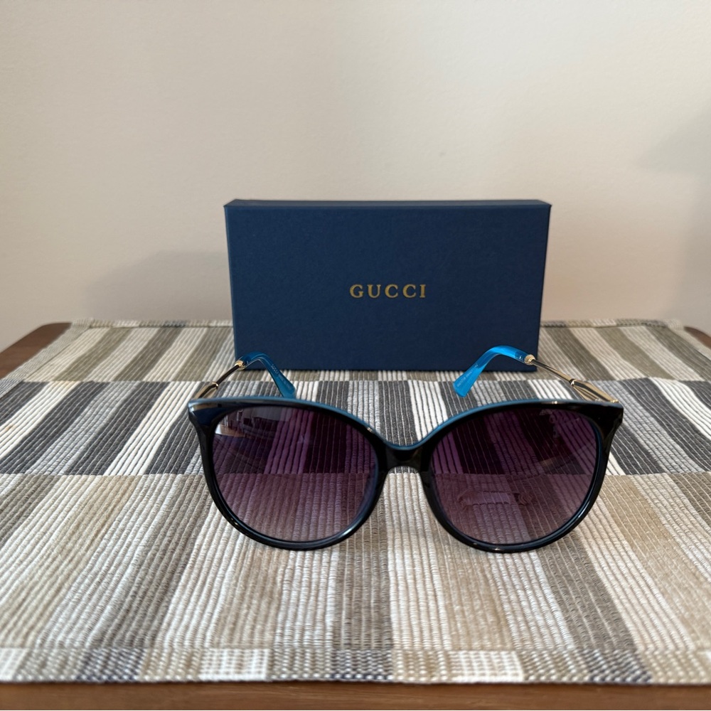 Gucci Women's Turquoise Sunglasses